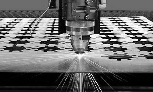 Laser cutting machine applications in various industries(图1)