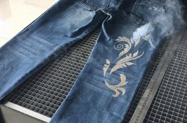 What are the applications of laser cutting and engraving in the textile industry?(图1)