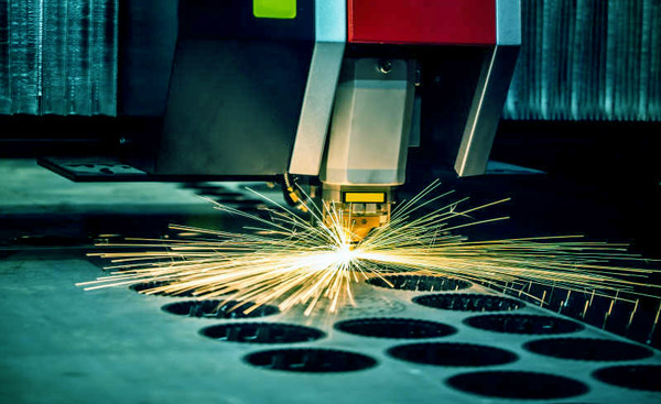 What are the differences between metal laser cutting and non-metal laser cutting materials?(图1)