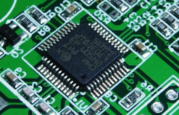 The principles and characteristics of PCB laser coding(图1)